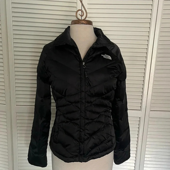 Vintage The North Face 550 black Puffer Jacket coat 550 goose down short small - Picture 1 of 15